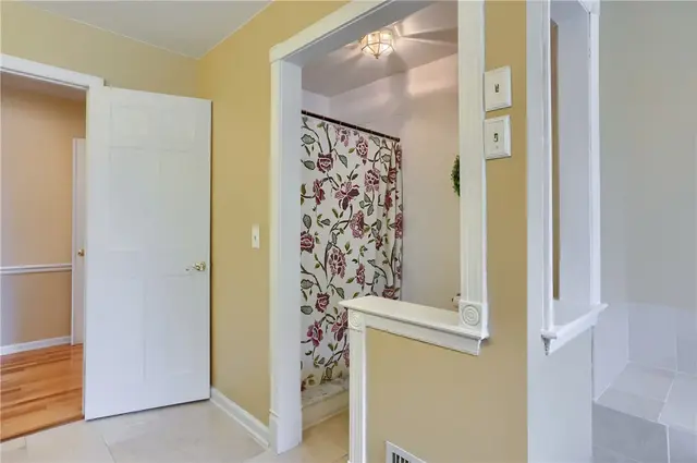 802 Birch Field Ct gallery image 7