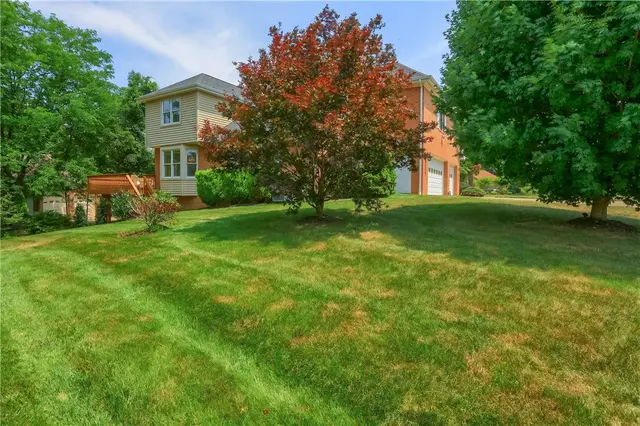 802 Birch Field Ct gallery image 8