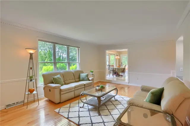 802 Birch Field Ct gallery image 16