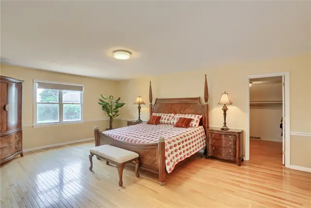 802 Birch Field Ct gallery image 17