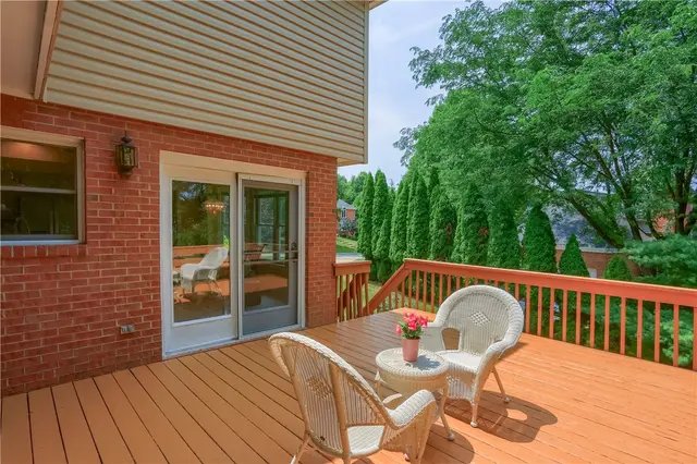 802 Birch Field Ct gallery image 28