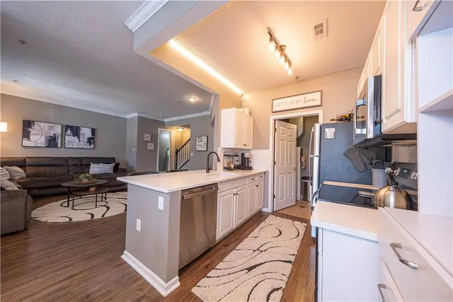 802 Sonie Dr. gallery image 18