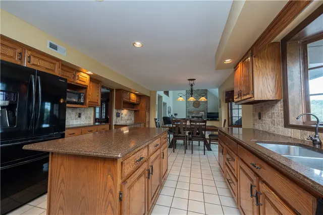 803 Birch Field Ct gallery image 24
