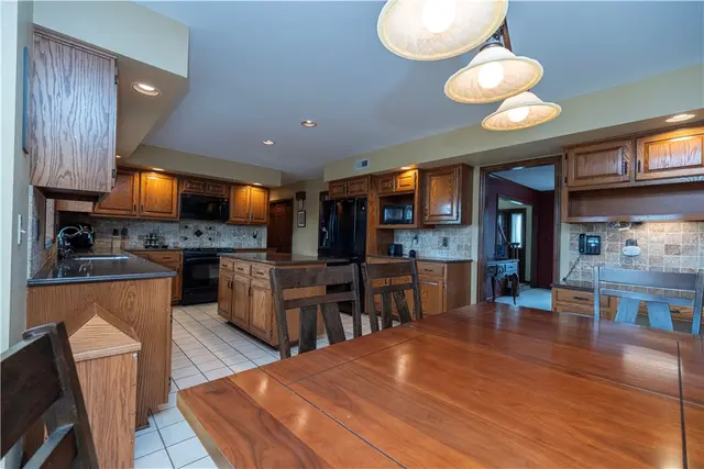 803 Birch Field Ct gallery image 26