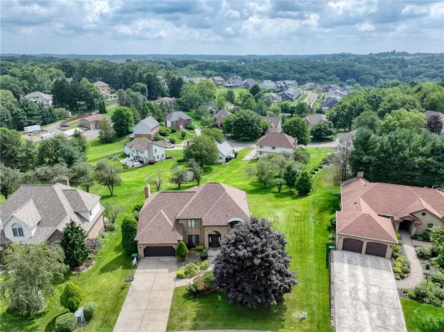 803 Birch Field Ct gallery image 4
