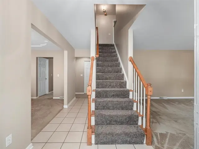 803 Trowbridge Place gallery image 5