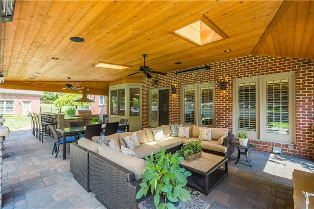 805 Chapel Hill Ct. gallery image 16