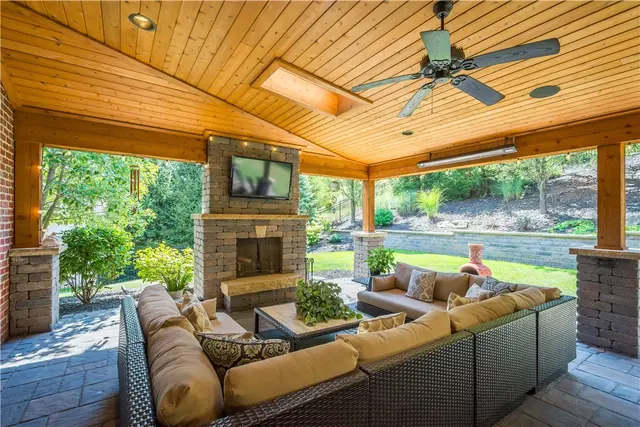 805 Chapel Hill Ct. gallery image 26