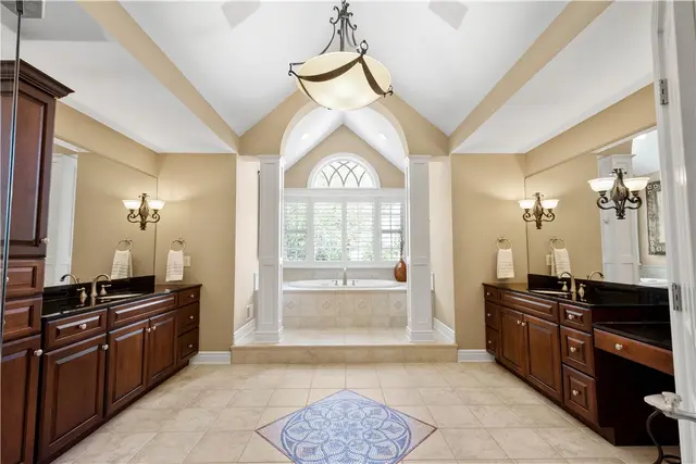805 Chapel Hill Ct. gallery image 41