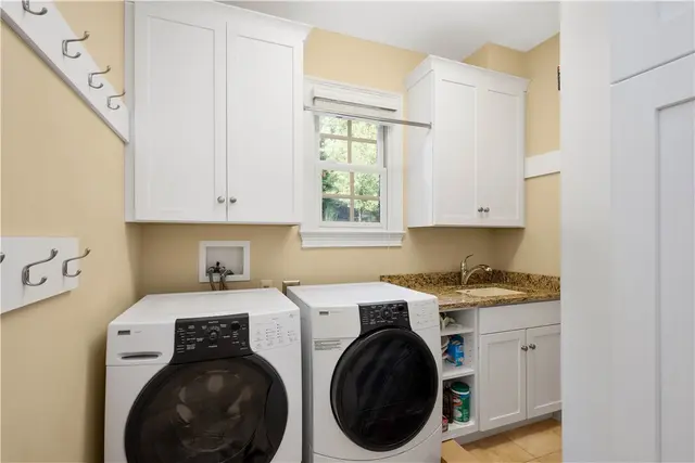805 Chapel Hill Ct. gallery image 48