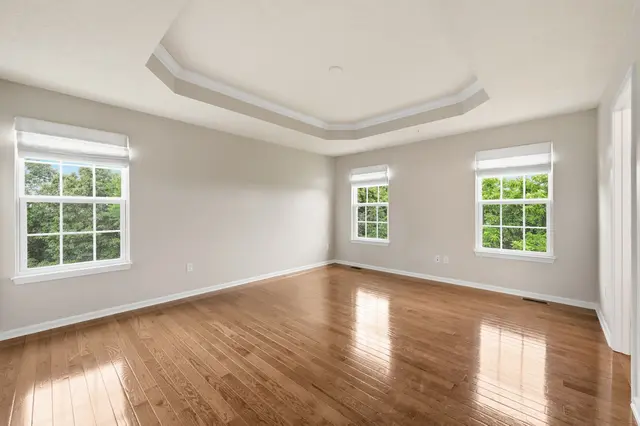 805 Pointe View Drive gallery image 8