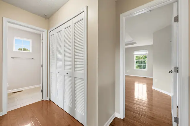 805 Pointe View Drive gallery image 12