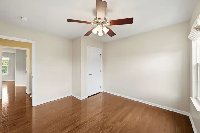 805 Pointe View Drive gallery image 16