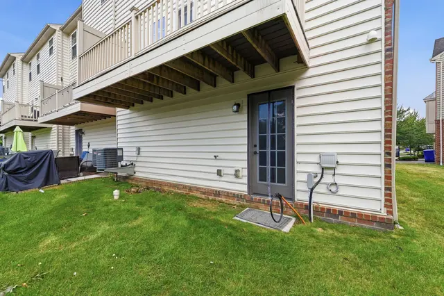 805 Pointe View Drive gallery image 28