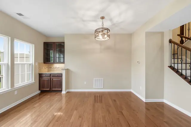 805 Pointe View Drive gallery image 44