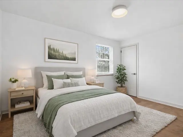 8061 Lindisfarne Dr gallery image 31