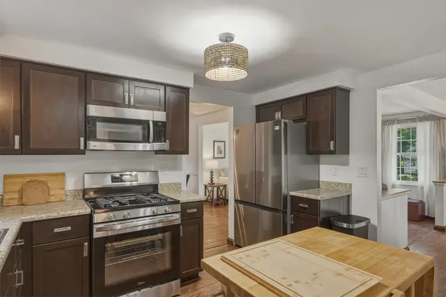 8063 Broadlawn Dr gallery image 8