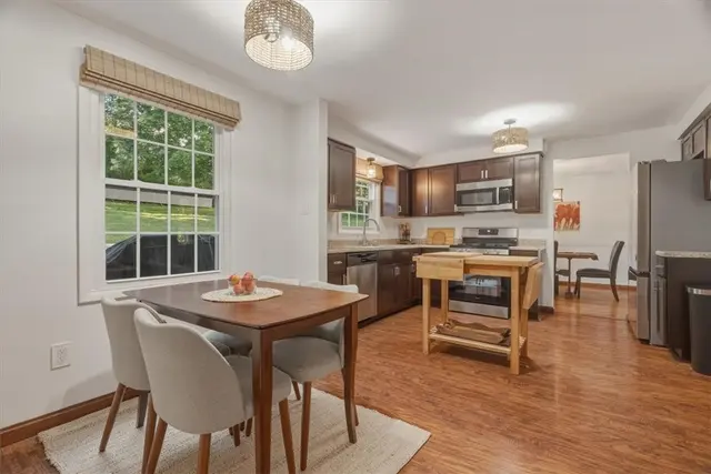 8063 Broadlawn Dr gallery image 13