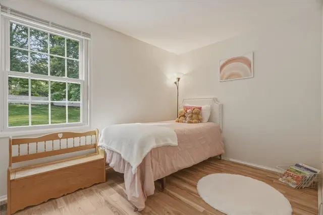 8063 Broadlawn Dr gallery image 23