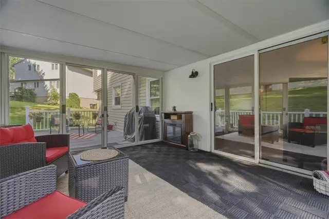 8063 Broadlawn Dr gallery image 30