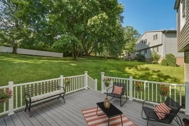 8063 Broadlawn Dr gallery image 31