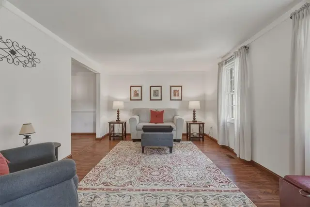 8063 Broadlawn Dr gallery image 38