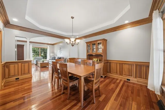 807 Cavan DRIVE gallery image 3