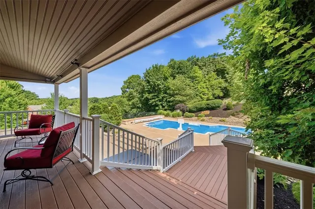 807 Cavan DRIVE gallery image 8