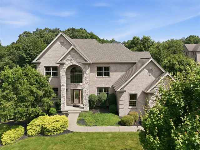 807 Cavan DRIVE gallery image 21