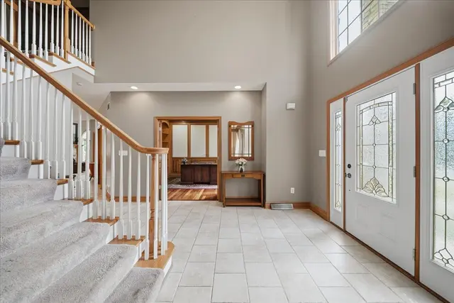 807 Cavan DRIVE gallery image 26