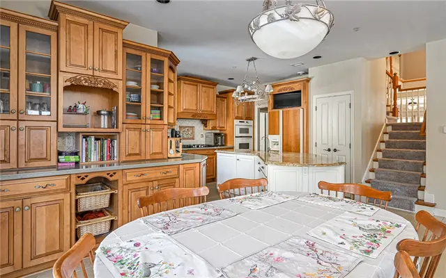 807 Gallant Fox Ln gallery image 8