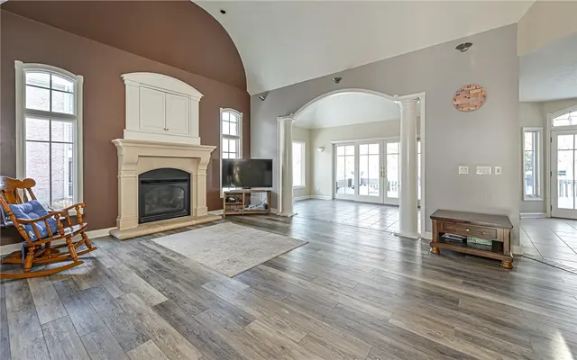 807 Gallant Fox Ln gallery image 13