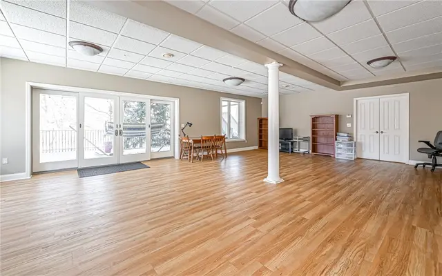 807 Gallant Fox Ln gallery image 23
