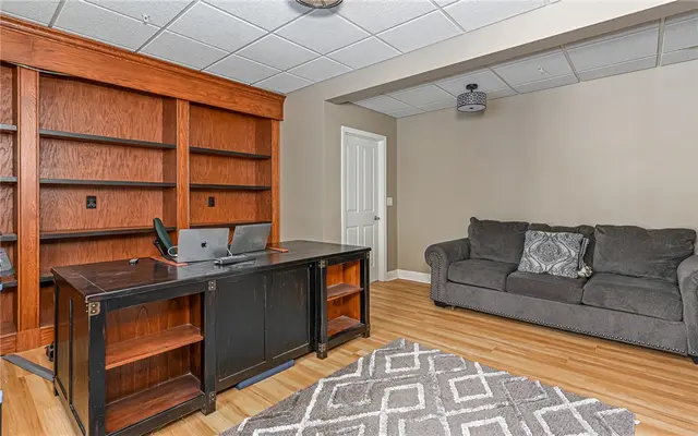 807 Gallant Fox Ln gallery image 26