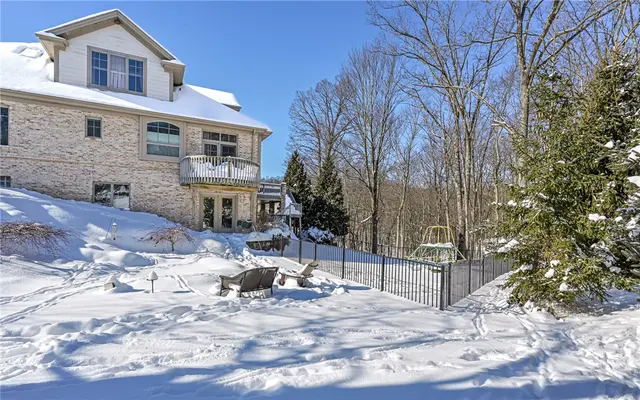 807 Gallant Fox Ln gallery image 38