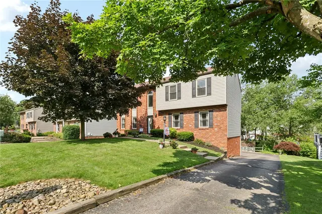 808 Glendale Court gallery image 17