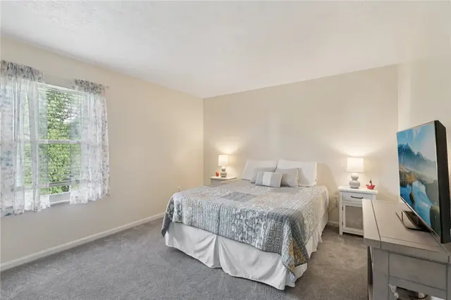 808 Glendale Court gallery image 21