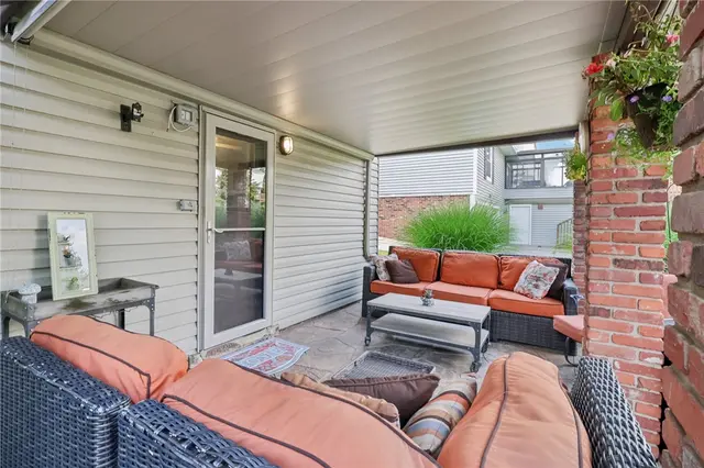 808 Glendale Court gallery image 26
