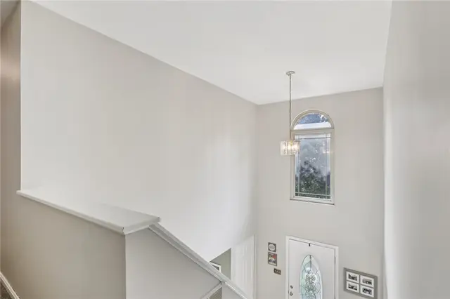 808 Glendale Court gallery image 27