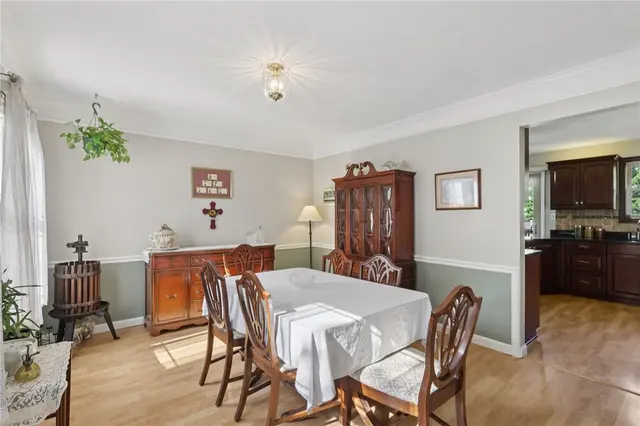 808 Glendale Court gallery image 29