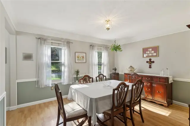 808 Glendale Court gallery image 33