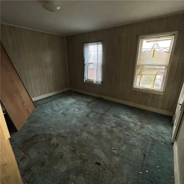 808 Lake St gallery image 12