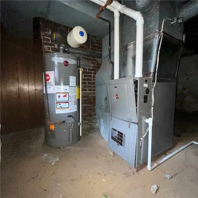 808 Lake St gallery image 19