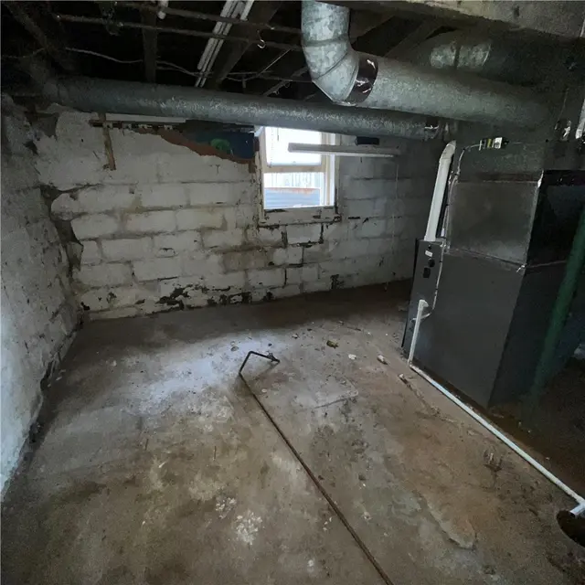 808 Lake St gallery image 33
