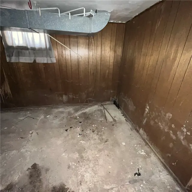 808 Lake St gallery image 34