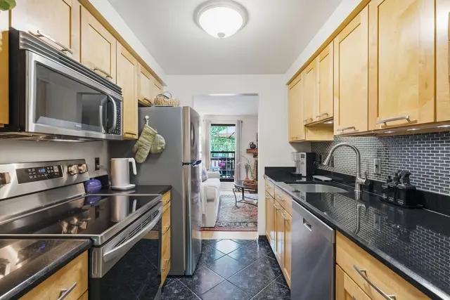 808 Sewickley Heights Drive gallery image 4