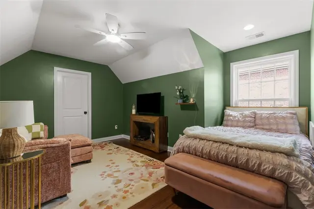 808 Strasburg Dr gallery image 3