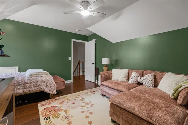 808 Strasburg Dr gallery image 4