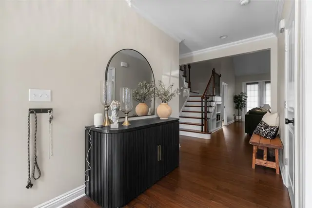 808 Strasburg Dr gallery image 9