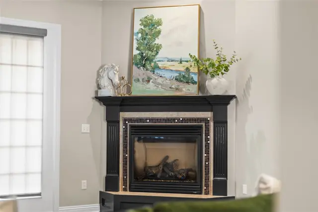 808 Strasburg Dr gallery image 12